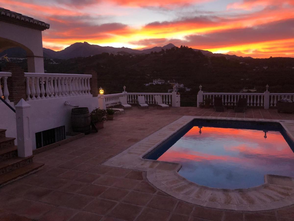 Villa Sunshine Countryside Resort Frigiliana Dış mekan fotoğraf